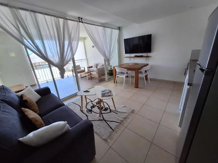 The One 1 Apartment Cul de Sac