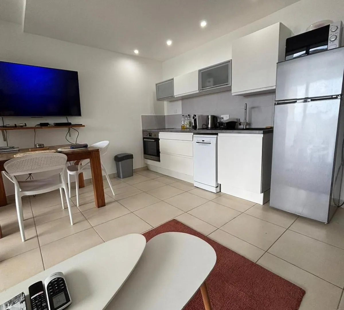 The One 1 Apartment Cul de Sac